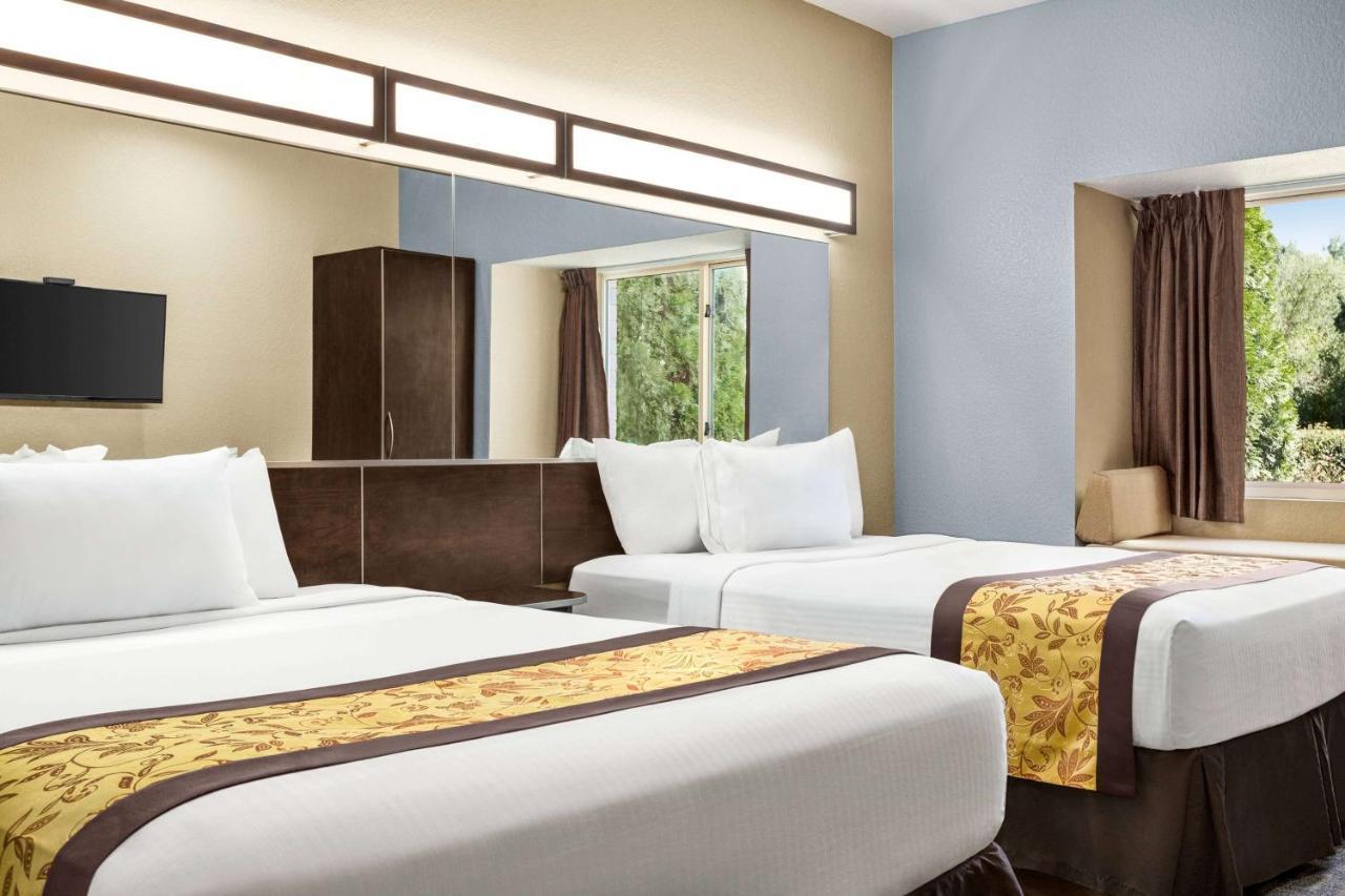 Microtel Inn & Suites By Wyndham Woodstock/Atlanta North מראה חיצוני תמונה